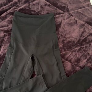 High-Rise Maternity Black Leggings with Side Pockets